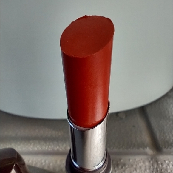 Volume xl seduction plumping lip color 720 sultry - Picture 2 of 5